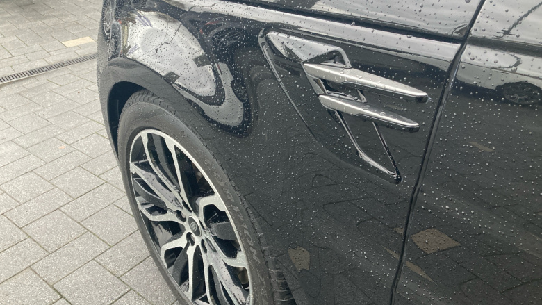 Land Rover Range Rover Sport 3.0 D300 HSE Silver 5dr Auto Diesel Estate